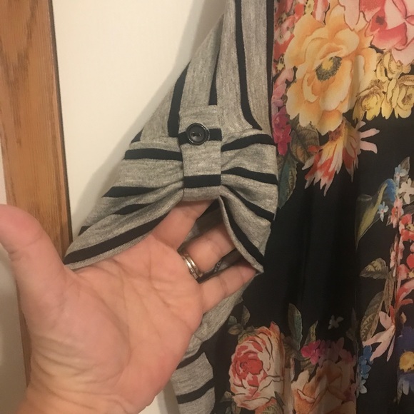 Metaphor Multi patterned Top - Picture 7 of 8